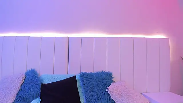 CAMILLEN PETTID online show from 09.16.25