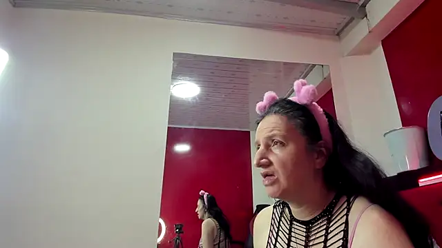 Andrefoxx  online show from 11.21.25