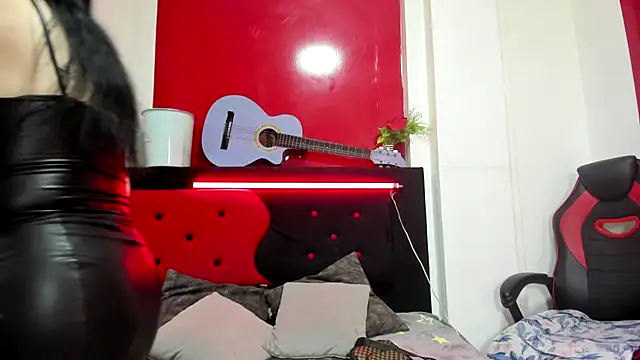 Andrefoxx  online show from 11.23.25