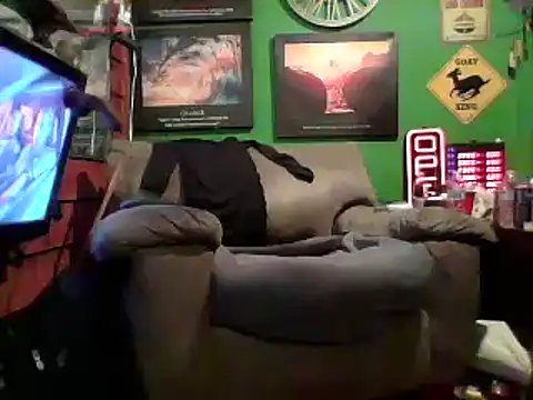 Snapshot of Brooke-lynn chatting on 02.23.25 Brooke-lynn online show from 02.23.25