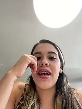 Snapshot of Emilia_Bakerr chatting on 12.15.24 Emilia Bakerr online show from 12.15.24