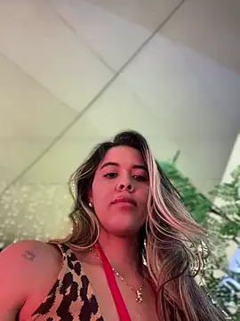 Snapshot of Emilia_Bakerr chatting on 12.18.24 Emilia Bakerr online show from 12.18.24