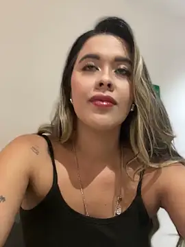 Snapshot of Emilia_Bakerr chatting on 12.28.24 Emilia Bakerr online show from 12.28.24