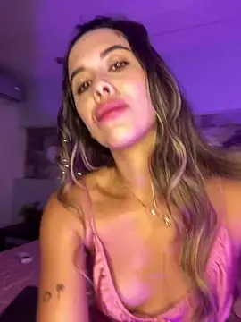 Snapshot of Emilia_Bakerr chatting on 01.12.25 Emilia Bakerr online show from 01.12.25