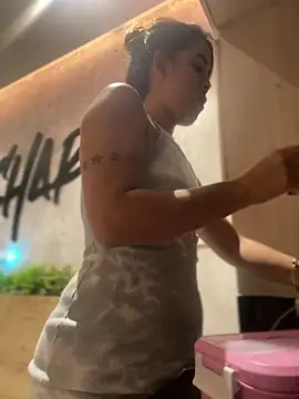 Snapshot of Emilia_Bakerr chatting on 03.10.25 Emilia Bakerr online show from 03.10.25