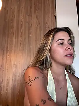 Snapshot of Emilia_Bakerr chatting on 06.22.26 Emilia Bakerr online show from 06.22.26