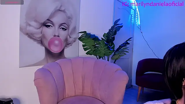 Snapshot of Marily_Daniela_ chatting on 12.29.24 Marily Daniela online show from 12.29.24