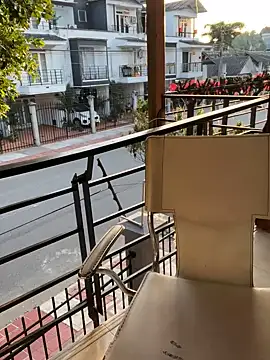 Snapshot of MrsFoucher chatting on 12.11.24 MrsFoucher online show from 12.11.24