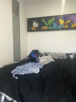 Snapshot of MrsFoucher chatting on 03.09.25 MrsFoucher online show from 03.09.25