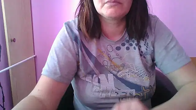 Lucinka1 online show from 02.22.25