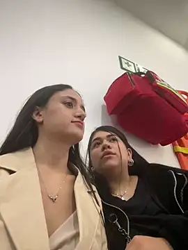  Caroliinee  online show from 01.28.25