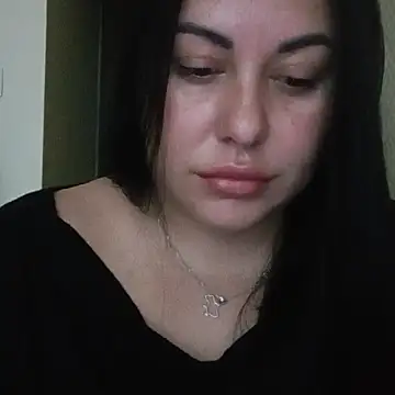 Snapshot of DaisyStreet chatting on 10.23.25 DaisyStreet online show from 10.23.25