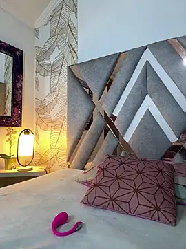 Hannagarces online show from 03.28.26