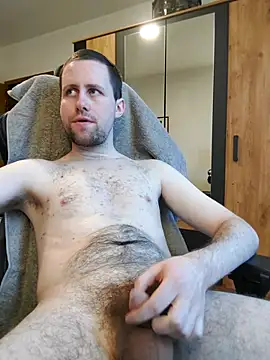 Snapshot of noidentiti chatting on 03.21.25 noidentiti online show from 03.21.25