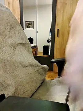 Snapshot of noidentiti chatting on 11.07.25 noidentiti online show from 11.07.25