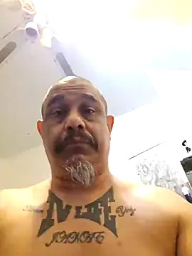 Snapshot of anyway2cum chatting on 01.13.25 anyway2cum online show from 01.13.25