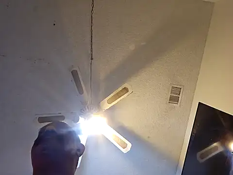 Snapshot of anyway2cum chatting on 01.16.25 anyway2cum online show from 01.16.25