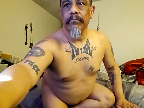 Snapshot of anyway2cum chatting on 01.18.25 anyway2cum online show from 01.18.25