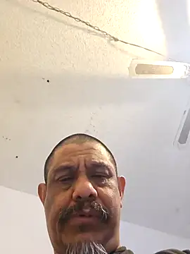 Snapshot of anyway2cum chatting on 01.19.25 anyway2cum online show from 01.19.25