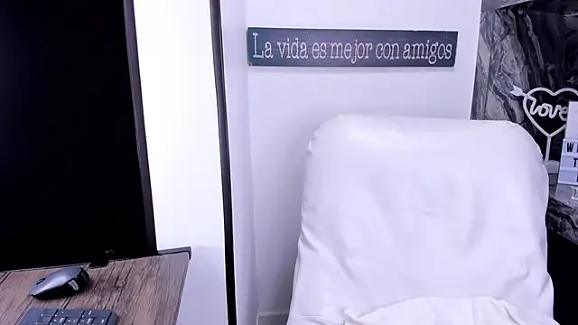 miss danika online show from 02.14.25