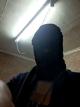 Snapshot of DjiniCD chatting on 09.12.25 DjiniCD online show from 09.12.25