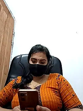 Snapshot of Ritusri_Dotta chatting on 01.04.25 Ritusri Dotta online show from 01.04.25