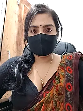 Snapshot of Ritusri_Dotta chatting on 02.15.25 Ritusri Dotta online show from 02.15.25