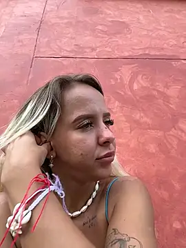 LikaCat online show from 03.25.26