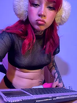 IrisMagiic online show from 11.18.25