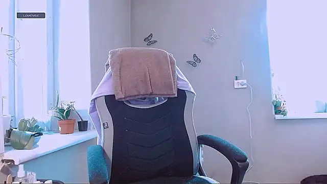 RosaJil online show from 04.04.26