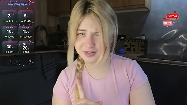 shy blondiee online show from 05.03.26