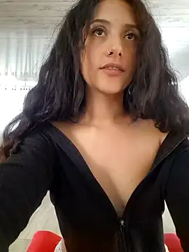 Snapshot of mari_mar69 chatting on 02.06.25 mari mar69 online show from 02.06.25