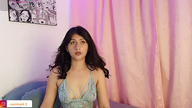 Snapshot of mari_mar69 chatting on 09.17.25 mari mar69 online show from 09.17.25