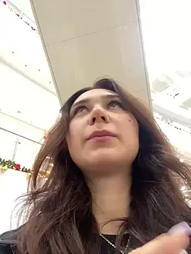 QuitieLia online show from 12.12.24