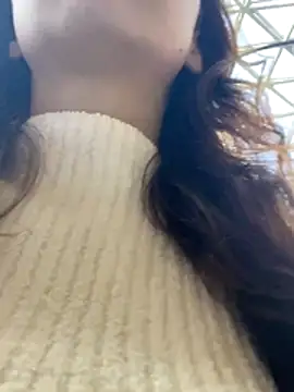 QuitieLia online show from 11.08.25