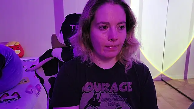 InternetFairy XO online show from 10.19.25