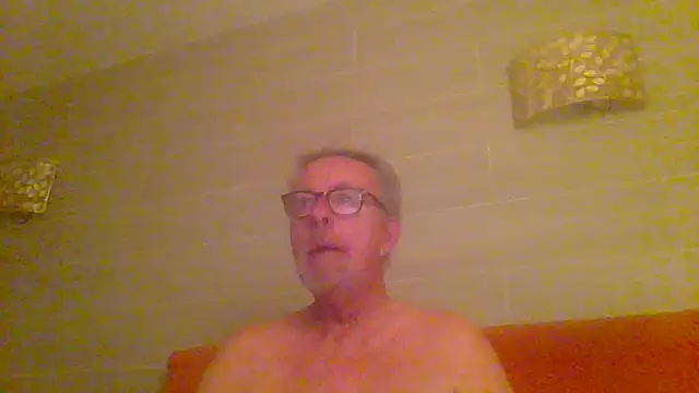 Snapshot of tuggy59 chatting on 04.23.26 tuggy59 online show from 04.23.26
