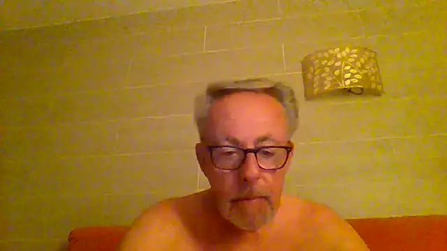 Snapshot of tuggy59 chatting on 05.24.26 tuggy59 online show from 05.24.26