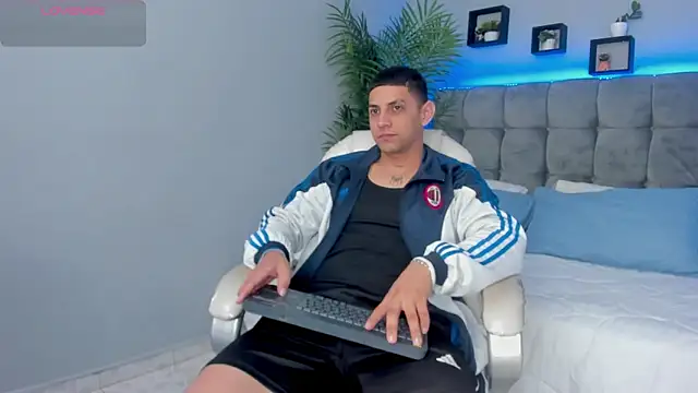 Alex cute77 online show from 03.20.26