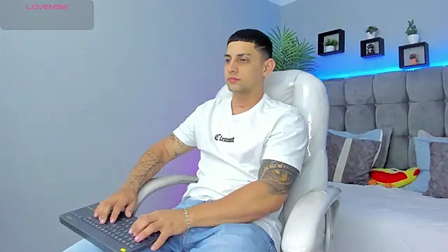 Alex cute77 online show from 05.16.26
