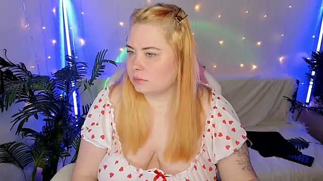 Akemi BBW online show from 01.21.25