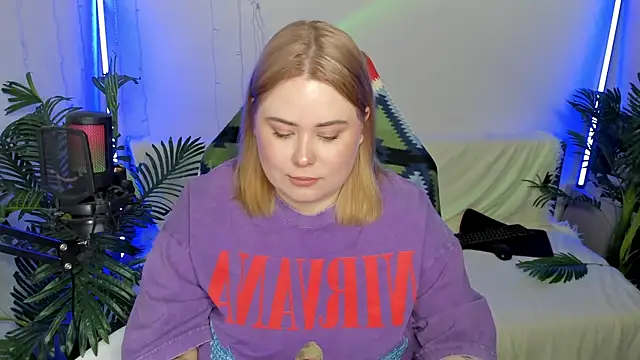 Akemi BBW online show from 02.11.25