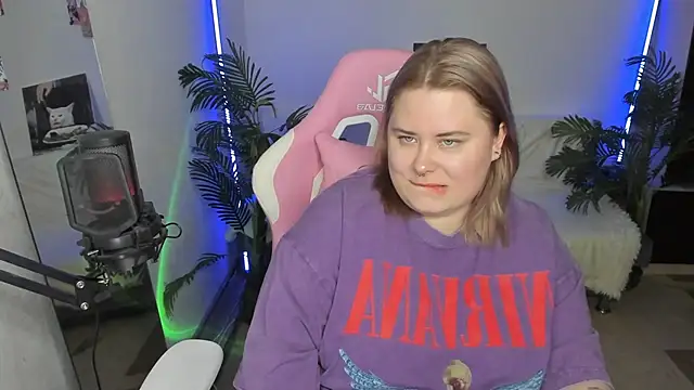 Akemi BBW online show from 03.05.25