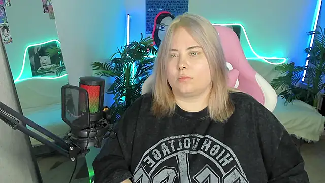 Akemi BBW online show from 03.18.25