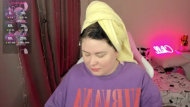 Snapshot of Akemi_BBW chatting on 02.11.26 Akemi BBW online show from 02.11.26