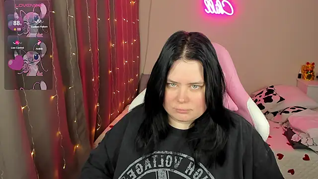 Snapshot of Akemi_BBW chatting on 02.25.26 Akemi BBW online show from 02.25.26