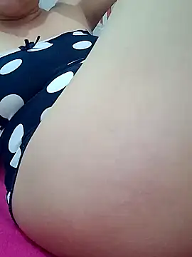  Bella Candy  online show from 12.18.24