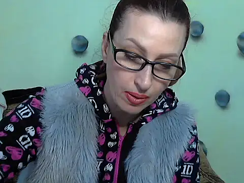 Jillian Pattie online show from 10.19.25