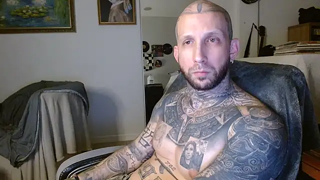 Snapshot of bobbybacala91 chatting on 09.20.25 bobbybacala91 online show from 09.20.25