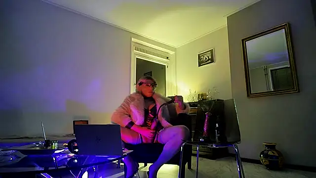 CharlotteVixxens online show from 11.12.25